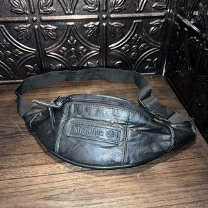 Vintage Mt Ridge Black Leather Fanny Pack